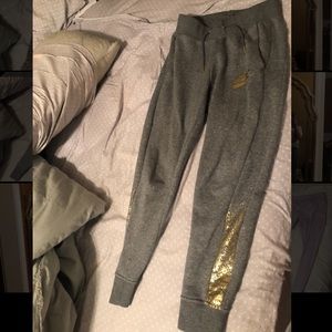 Grey nike joggers